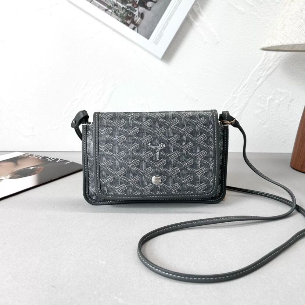 Goya Women Pre-Loved Bag Very Good Condition
